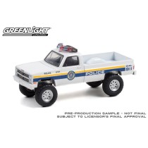 Greenlight Hobby Exclusive - 1986 Chevrolet M1008 Philadelphia Police