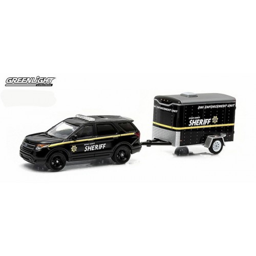 Hitch and Tow Series 3 - 2014 Ford Interceptor Utility and Small Cargo Trailer