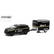 Hitch and Tow Series 3 - 2014 Ford Interceptor Utility and Small Cargo Trailer