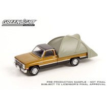 Greenlight The Great Outdoors Series 1 - 1984 GMC Sierra Classic with Tent