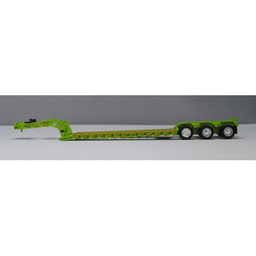 DCP by First Gear - Peterbilt 359 Day Cab Tri-Axle with Fontaine Magnitude Lowboy Trailer