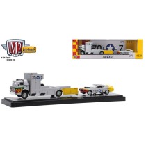 M2 Machines Auto-Haulers Series 48 - 1970 Ford C-950 Ramp Truck with 1970 Ford Mustang BOSS 429