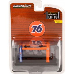 Greenlight Auto Body Shop Four Post Lifts Series 2 - Union 76