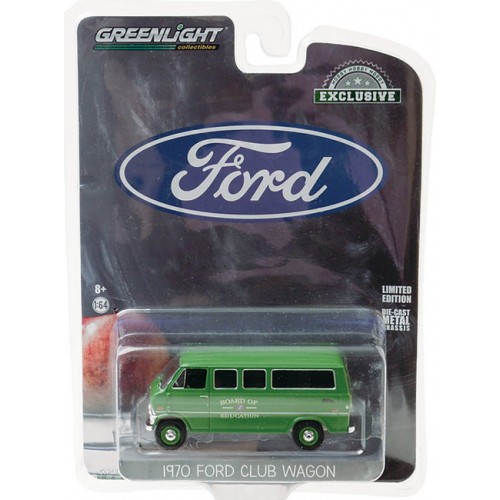Greenlight Hobby Exclusive - 1970 Ford Club Wagon Board of Education