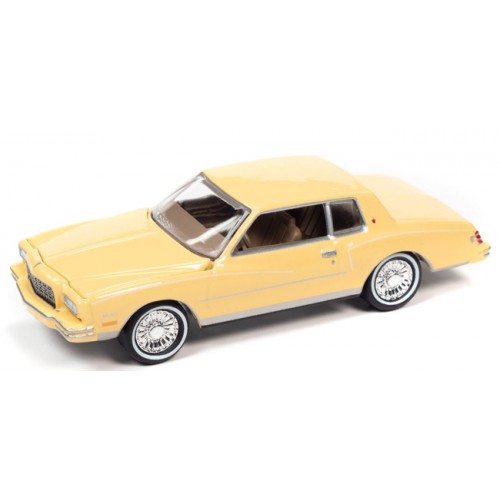 Johnny Lightning Classic Gold 2022 Release 1B - 1980 Chevy Monte Carlo