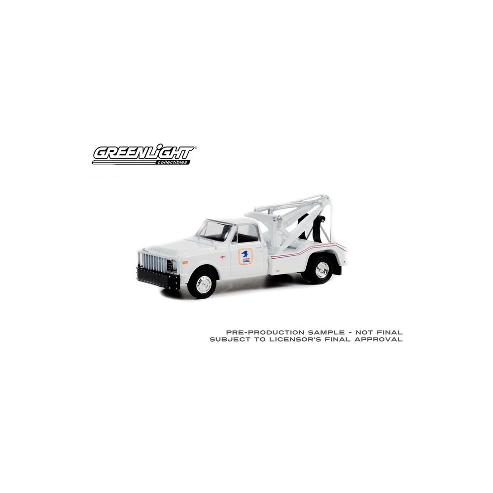 Greenlight Dually Drivers Series 9 - 1968 Chevrolet C-30 Dually Wrecker USPS