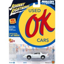 Johnny Lightning Muscle Cars USA 2021 Release 4A - 1991 Chevy Camaro Z28 1LE