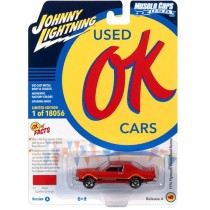 Johnny Lightning Muscle Cars USA 2021 Release 4A - 1976 Plymouth Volare Road Runner