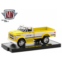M2 Machines Auto-Trucks Release 71 - 1970 Chevrolet C60 Truck