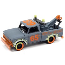 Johnny Lightning Street Freaks 2021 Release 4A - 1965 Chevy Tow Truck
