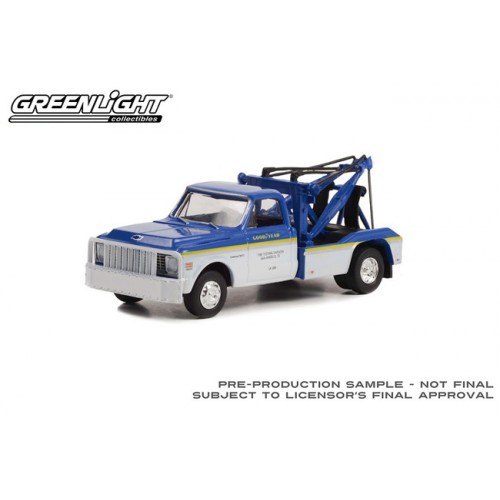 Greenlight Dually Drivers Series 10 - 1972 Chevrolet C-30 Dually Wrecker