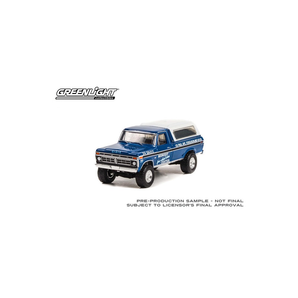 Greenlight Hobby Exclusive - 1974 Ford F-250 with Camper Shell Midwest Four Wheel Drive Center