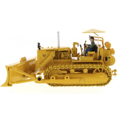 Diecast Masters CAT D7C Track Type Tractor