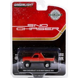 Greenlight Hobby Exclusive - 1984 Chevrolet K-10 Scottsdale 4x4 Sno Chaser